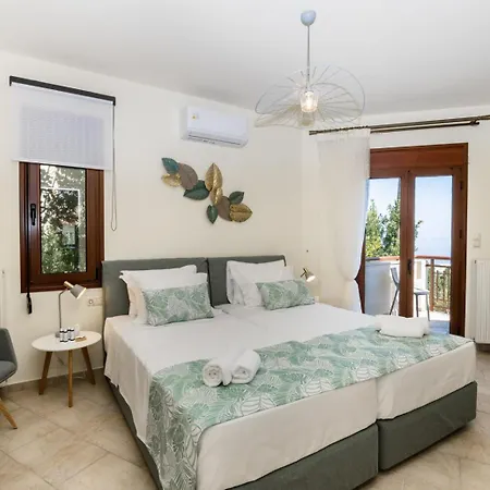 Seragio - With Private Swimming Pool *